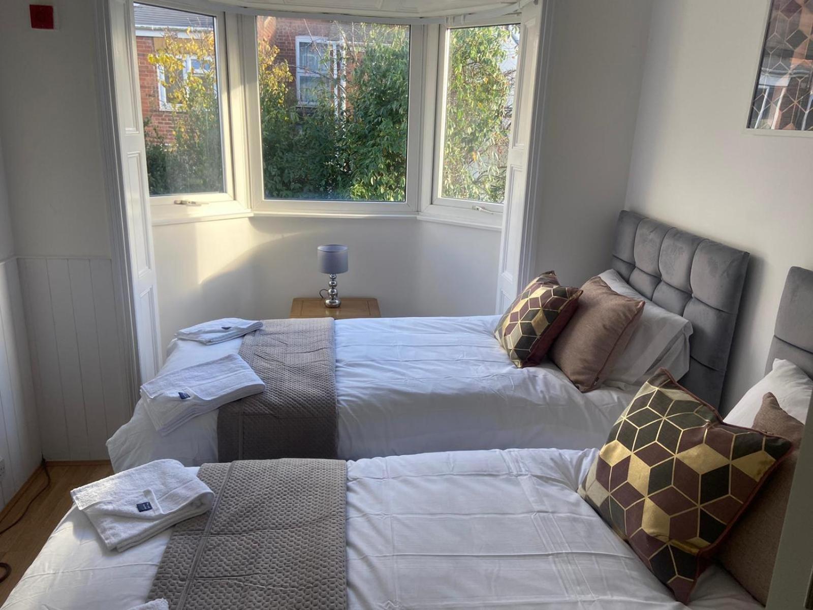 דירות Raleigh Ff&Tf - 1 Bed Georgian Flat In The Centre Of Exeter, Free Parking With Wifi חדר תמונה