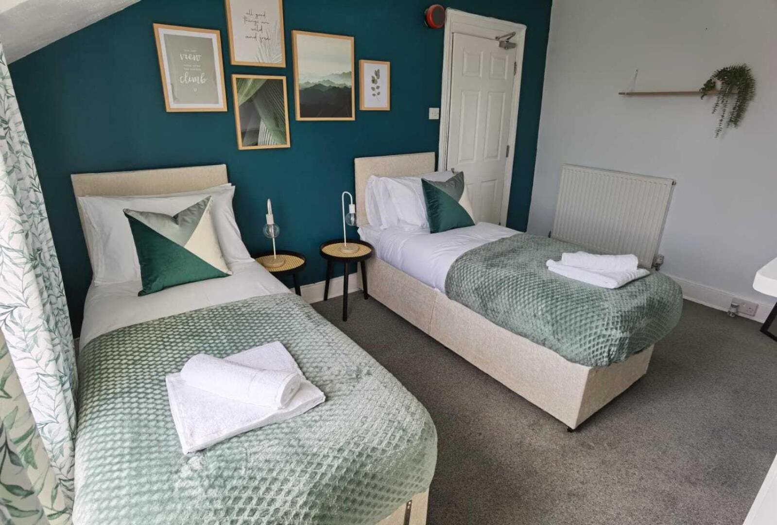 דירות Raleigh Ff&Tf - 1 Bed Georgian Flat In The Centre Of Exeter, Free Parking With Wifi מראה חיצוני תמונה